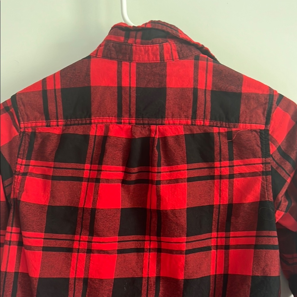 Cat& Jack Boy’s Red and Black Plaid Shirt Size Large - Picture 8 of 9